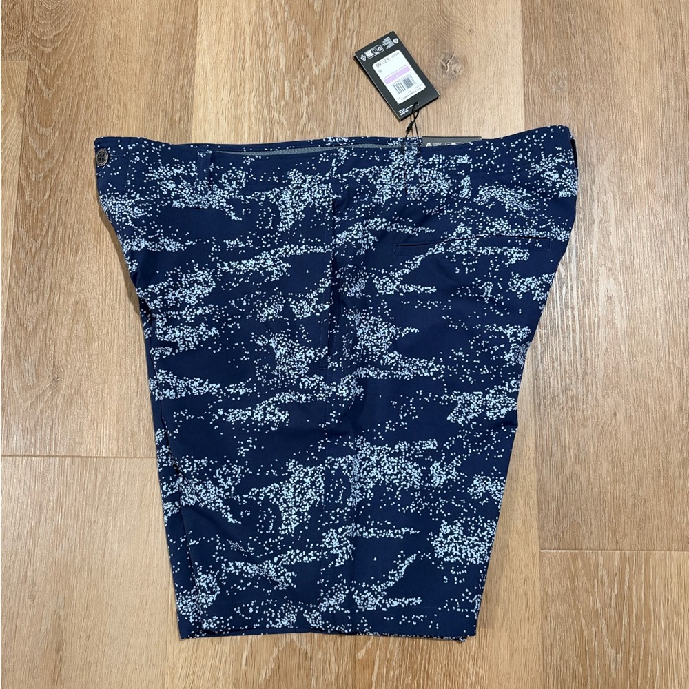 Under Armour UA Mens Size 38 UA Golf Blue Printed Comfort Stretch Shorts New